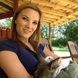 Meet your Posher, Tierra